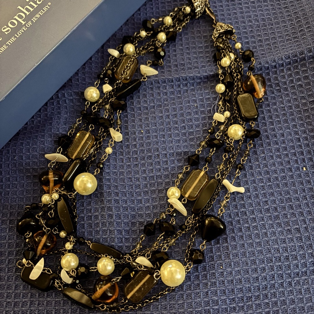 Lia Sophia necklace